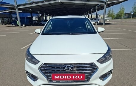 Hyundai Solaris II рестайлинг, 2017 год, 1 290 000 рублей, 1 фотография