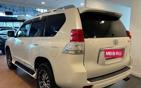 Toyota Land Cruiser Prado 150 рестайлинг 2, 2011 год, 2 290 000 рублей, 6 фотография