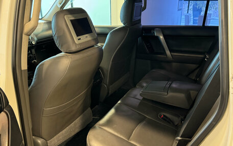 Toyota Land Cruiser Prado 150 рестайлинг 2, 2011 год, 2 290 000 рублей, 10 фотография
