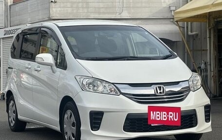 Honda Freed I, 2013 год, 755 000 рублей, 3 фотография