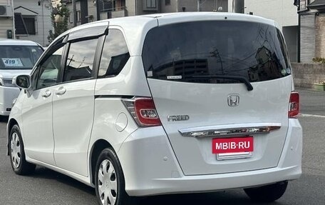 Honda Freed I, 2013 год, 755 000 рублей, 4 фотография