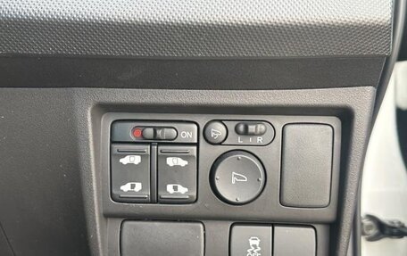 Honda Freed I, 2013 год, 755 000 рублей, 10 фотография