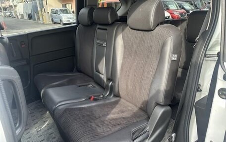 Honda Freed I, 2013 год, 755 000 рублей, 14 фотография
