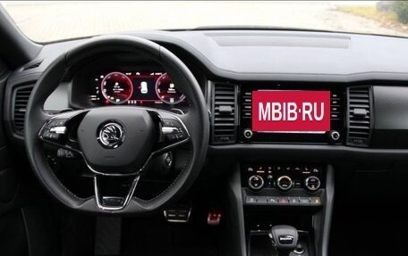 Skoda Kodiaq I, 2023 год, 4 800 000 рублей, 9 фотография