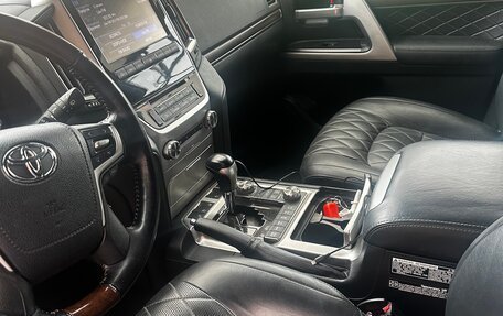 Toyota Land Cruiser 200, 2018 год, 8 500 000 рублей, 5 фотография