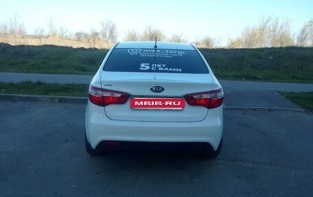 KIA Rio III рестайлинг, 2013 год, 800 000 рублей, 2 фотография