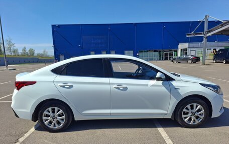 Hyundai Solaris II рестайлинг, 2017 год, 1 290 000 рублей, 4 фотография