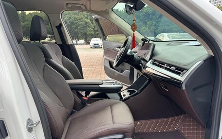 BMW X1, 2023 год, 2 900 000 рублей, 13 фотография