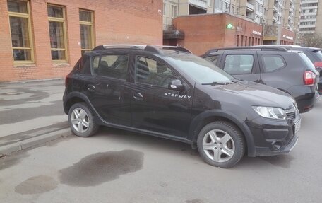 Renault Sandero II рестайлинг, 2018 год, 1 090 000 рублей, 2 фотография