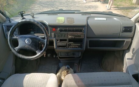 Volkswagen Caravelle T4, 1998 год, 750 000 рублей, 11 фотография