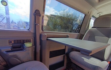 Volkswagen Caravelle T4, 1998 год, 750 000 рублей, 15 фотография