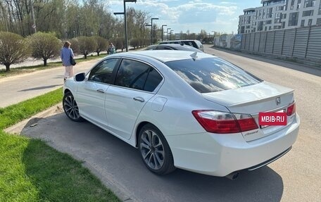Honda Accord IX рестайлинг, 2013 год, 1 800 000 рублей, 7 фотография