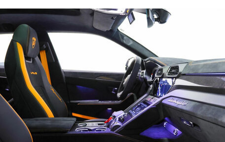 Lamborghini Urus I, 2025 год, 31 990 000 рублей, 17 фотография
