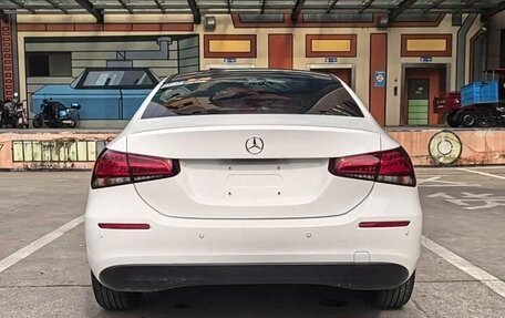 Mercedes-Benz A-Класс, 2022 год, 2 100 000 рублей, 6 фотография