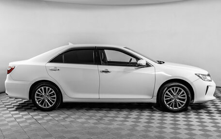 Toyota Camry, 2016 год, 1 780 000 рублей, 4 фотография