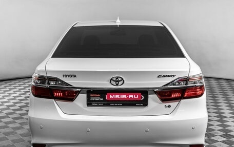 Toyota Camry, 2016 год, 1 780 000 рублей, 6 фотография