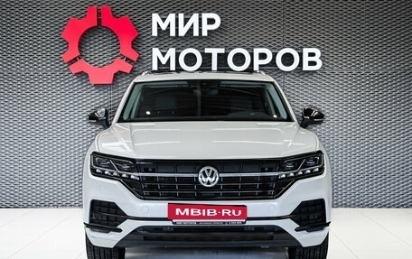 Volkswagen Touareg III, 2018 год, 3 700 000 рублей, 2 фотография