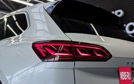 Volkswagen Touareg III, 2018 год, 3 700 000 рублей, 13 фотография