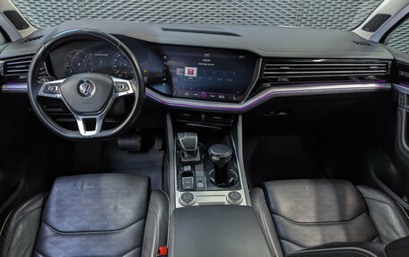 Volkswagen Touareg III, 2018 год, 3 700 000 рублей, 23 фотография