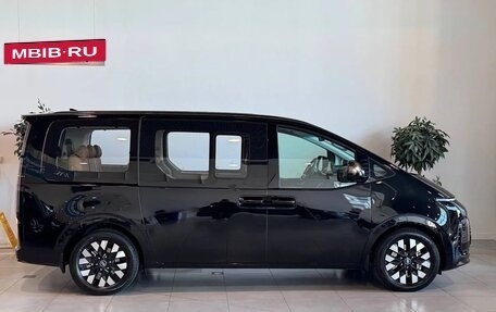 Hyundai Staria, 2025 год, 10 600 000 рублей, 3 фотография
