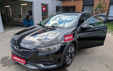 Buick Regal VI, 2018 год, 2 300 000 рублей, 1 фотография