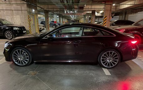 Mercedes-Benz E-Класс, 2018 год, 4 520 000 рублей, 1 фотография