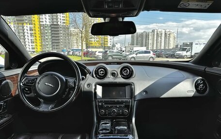 Jaguar XJ IV (X351), 2015 год, 2 700 000 рублей, 9 фотография