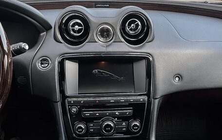 Jaguar XJ IV (X351), 2015 год, 2 700 000 рублей, 12 фотография