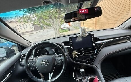 Toyota Camry, 2022 год, 4 300 000 рублей, 6 фотография