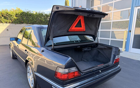 Mercedes-Benz E-Класс AMG, 1995 год, 35 300 000 рублей, 17 фотография