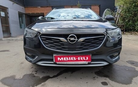 Buick Regal VI, 2018 год, 2 300 000 рублей, 2 фотография