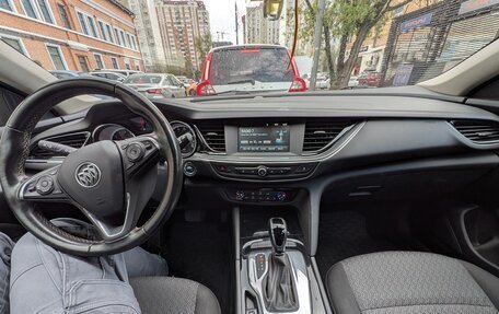 Buick Regal VI, 2018 год, 2 300 000 рублей, 8 фотография