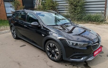 Buick Regal VI, 2018 год, 2 300 000 рублей, 3 фотография
