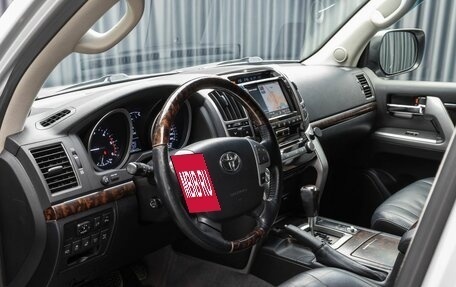 Toyota Land Cruiser 200, 2014 год, 3 749 000 рублей, 10 фотография