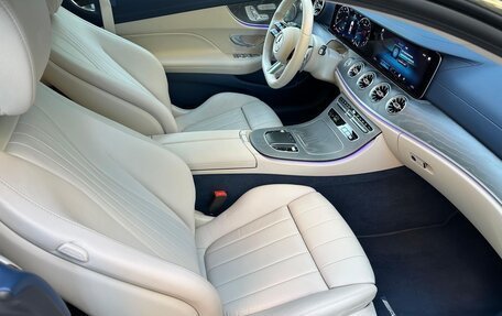 Mercedes-Benz E-Класс, 2021 год, 7 100 000 рублей, 4 фотография