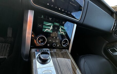 Land Rover Range Rover IV рестайлинг, 2018 год, 7 150 000 рублей, 11 фотография