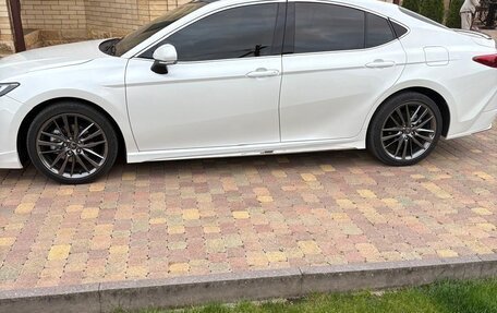 Toyota Camry, 2024 год, 5 190 000 рублей, 3 фотография
