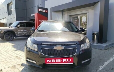 Chevrolet Cruze II, 2010 год, 597 400 рублей, 2 фотография