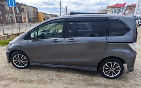 Honda Freed I, 2012 год, 1 100 000 рублей, 2 фотография