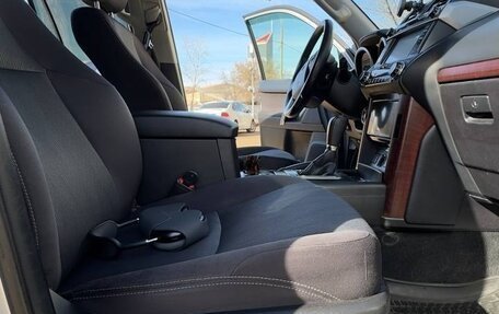 Toyota Land Cruiser Prado 150 рестайлинг 2, 2015 год, 3 900 000 рублей, 15 фотография