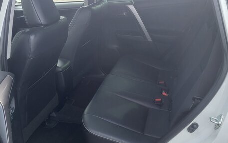 Toyota RAV4, 2016 год, 2 850 000 рублей, 7 фотография