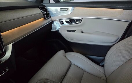 Volvo XC90 II рестайлинг, 2025 год, 8 680 000 рублей, 10 фотография