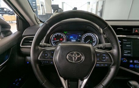 Toyota Camry, 2019 год, 2 850 000 рублей, 5 фотография