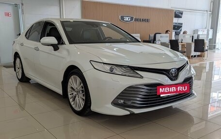 Toyota Camry, 2019 год, 2 850 000 рублей, 13 фотография