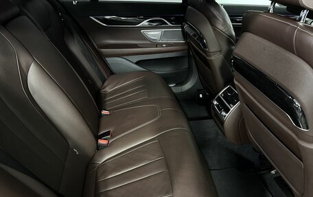 BMW 7 серия, 2018 год, 4 250 000 рублей, 11 фотография