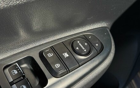 KIA Rio IV, 2018 год, 1 319 000 рублей, 22 фотография