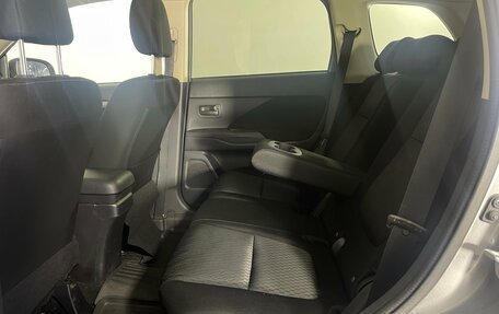 Mitsubishi Outlander III рестайлинг 3, 2013 год, 1 317 000 рублей, 21 фотография