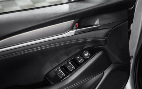 Mazda 6, 2019 год, 2 499 000 рублей, 22 фотография