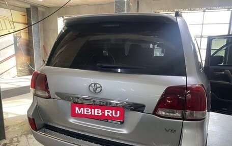 Toyota Land Cruiser 200, 2008 год, 2 585 000 рублей, 6 фотография