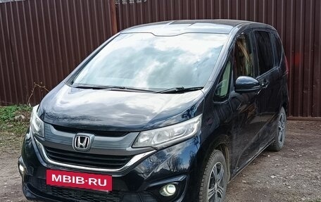 Honda Freed II, 2017 год, 1 270 000 рублей, 6 фотография